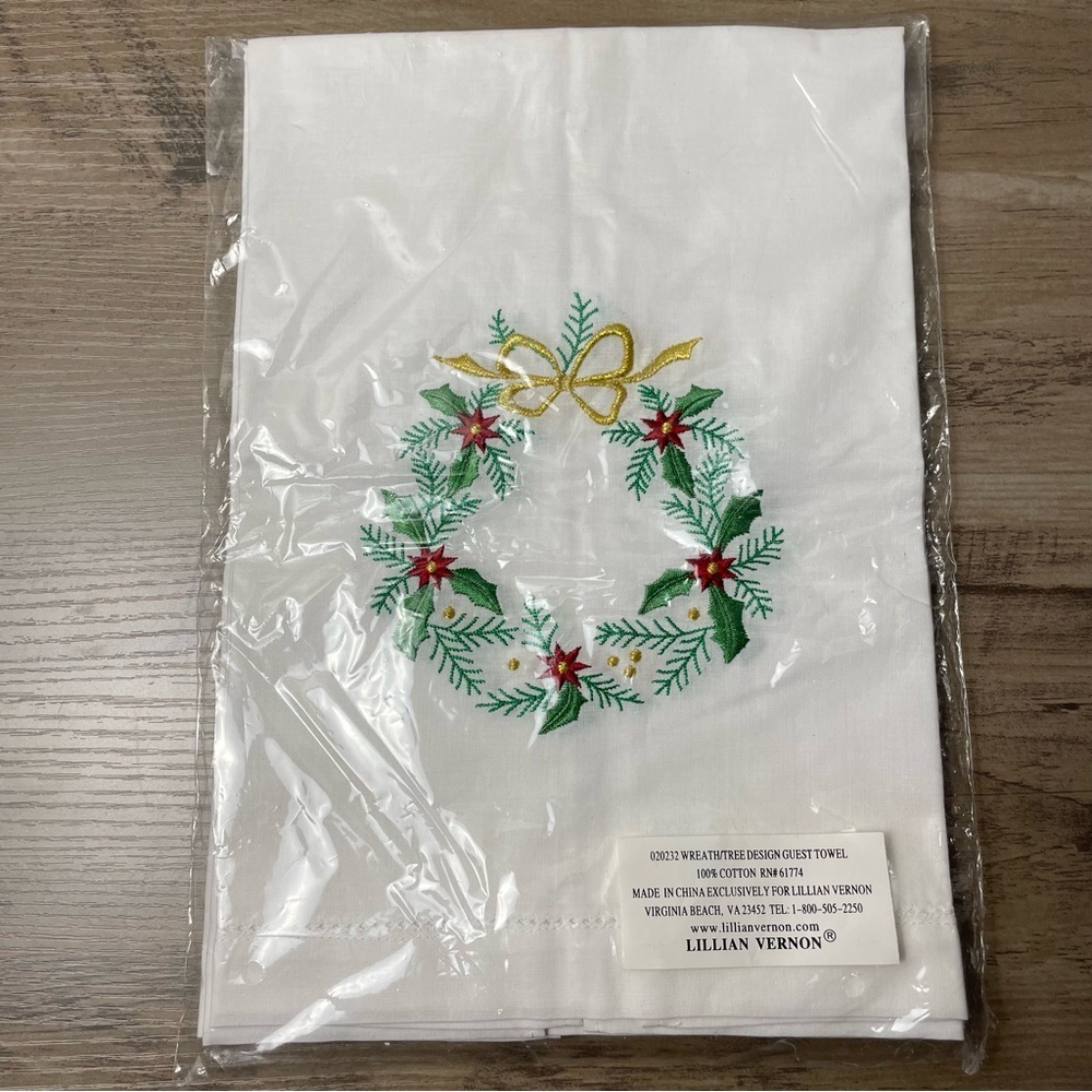 Lillian Vernon Guest Towel Set Christmas Wreath Tree OS White Embroidered Cotton